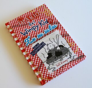 Sample content_Diario del Wimpy Kid 19. En su salsa / Diary of a Wimpy Kid #19. Hot Mess