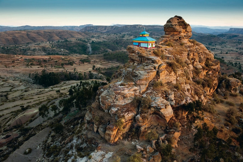 Sample content 5_Earth from Above (25th Anniversary Edition)