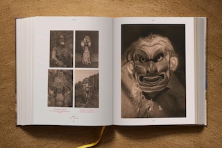 Sample content 2_Edward S. Curtis. The North American Indian. The Complete Portfolios