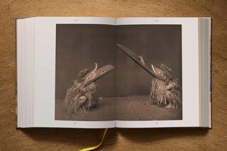 Sample content 3_Edward S. Curtis. The North American Indian. The Complete Portfolios