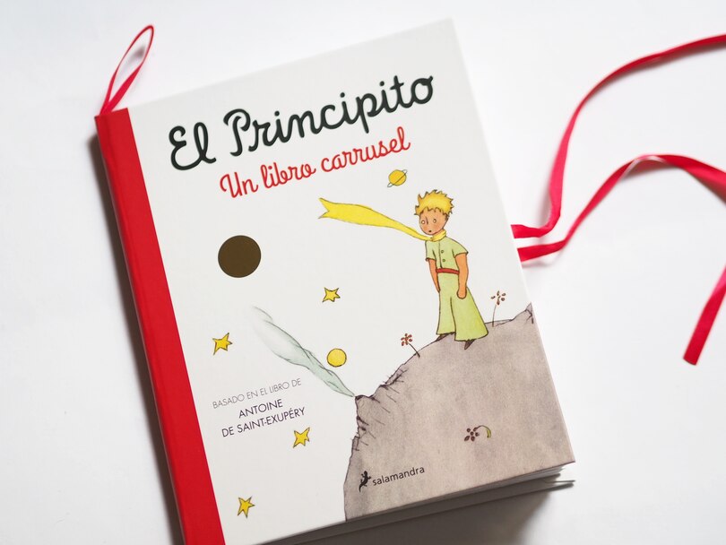 Aperçu du contenu 2_El Principito. Un Libro Carrusel / The Little Prince. A Carousel Book