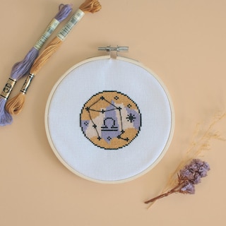 Sample content_Enchanted Cross-Stitch