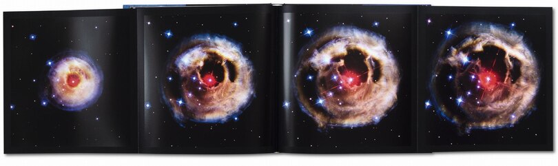 Aper&ccedil;u du contenu 4_Expanding Universe. The Hubble Space Telescope