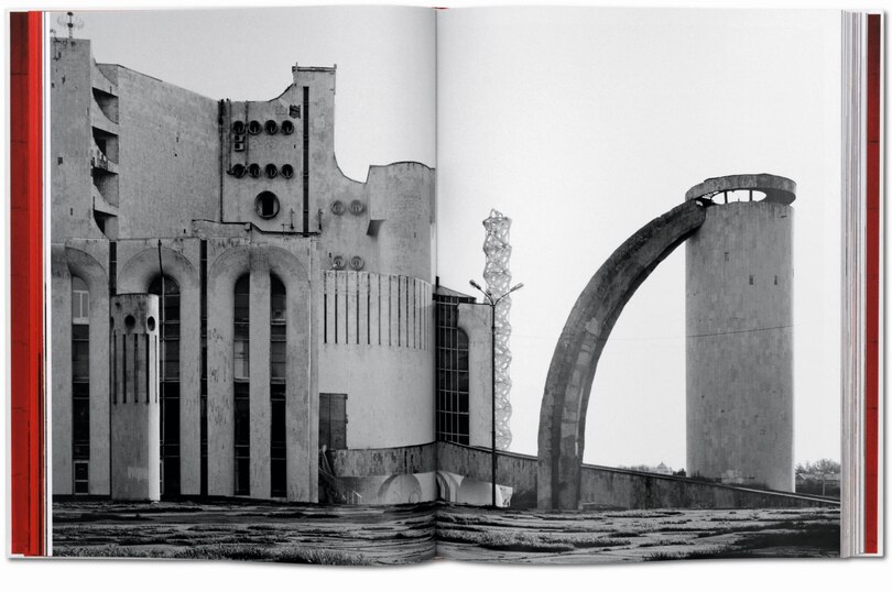 Aperçu du contenu 4_Frédéric Chaubin. Cccp. Cosmic Communist Constructions Photographed