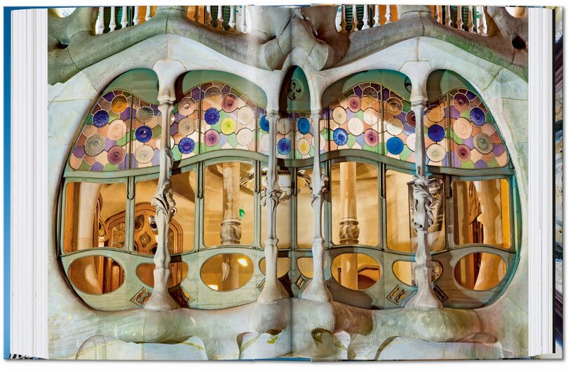 Sample content 3_Gaud&iacute;. The Complete Works. 45th Ed.