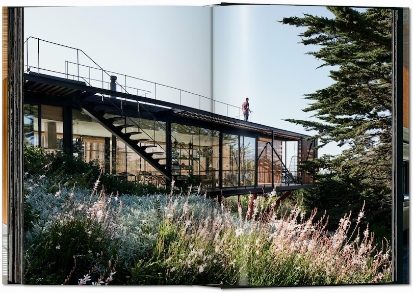 Sample content_Homes for Our Time. Contemporary Houses around the World. Vol. 2