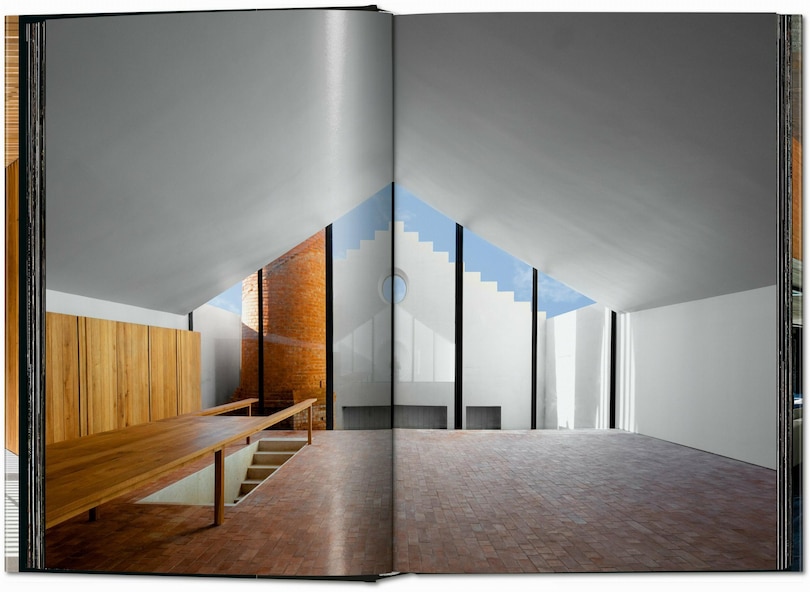Sample content 5_Homes for Our Time. Contemporary Houses around the World. Vol. 2