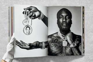 Sample content 5_Ice Cold. A Hip-Hop Jewelry History