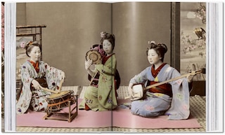 Sample content 3_Japan 1900. A Portrait in Color