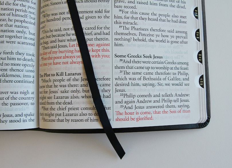 Sample content 5_KJV Holy Bible, Giant Print Thinline Large format, Black Premium Imitation Leath er with Ribbon Marker, Red Letter, and Thumb Index