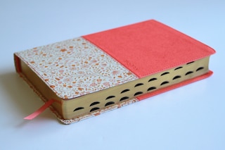 Sample content 2_KJV Holy Bible, Large Print Handy Size format, 2 Piece Pink Floral Leathersoft with Ribbon Marker, Red Letter, Thumb Index