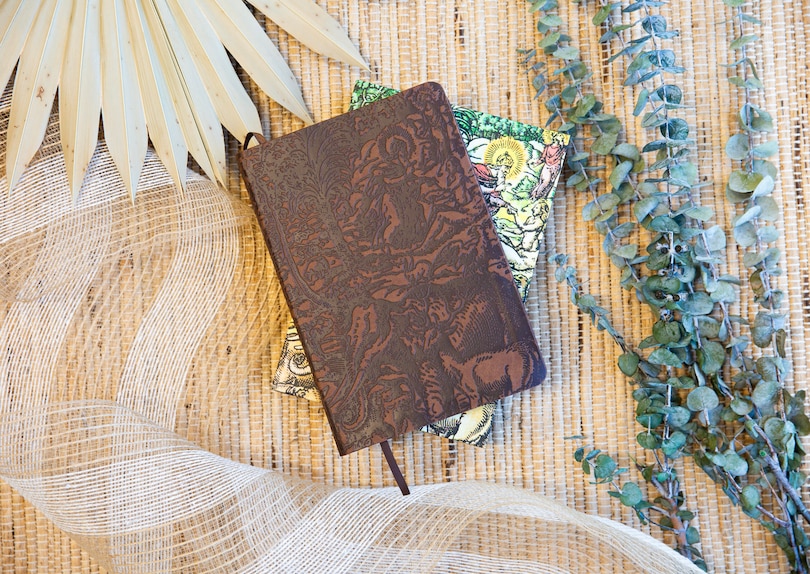 Aper&ccedil;u du contenu 4_KJV Majestic Illuminated Bible (Brown LeatherLuxe)