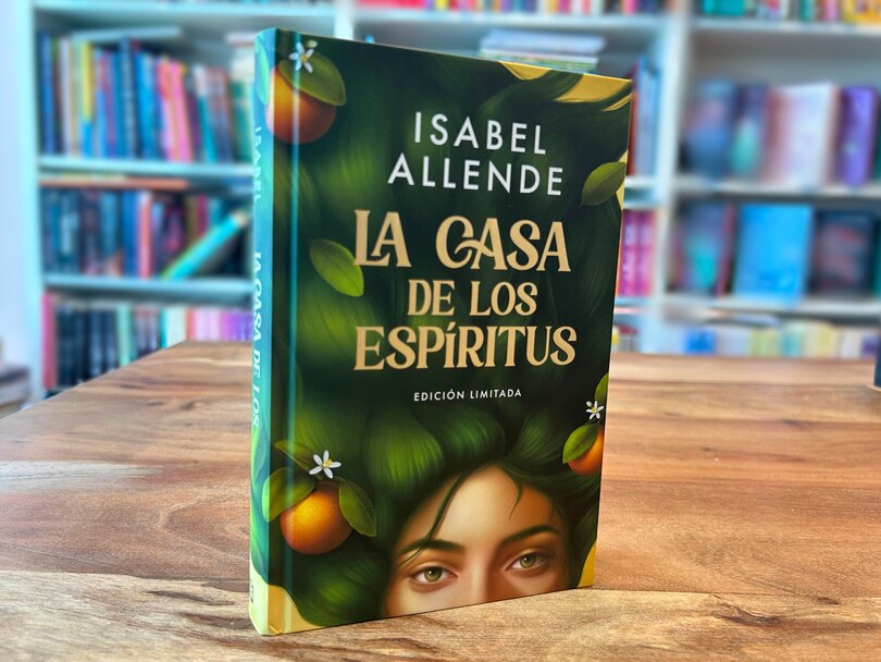 Sample content 5_La casa de los espíritus (Edición especial cantos pintados) / The House of the Spirits