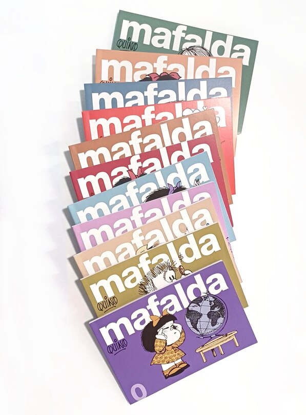 Aperçu du contenu 2_Lata Mafalda: 11 tomos en una lata (Edición Feliz Aniversario, Mafalda) / Mafalda Collection: 11 Volumes in a Tin Box (Happy Anniversary Edition, Mafalda)
