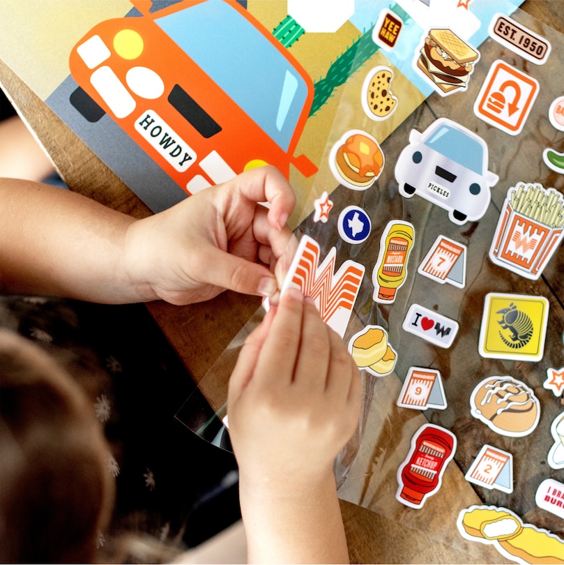 Aperçu du contenu 2_Little Foodies Reusable Sticker Play Set