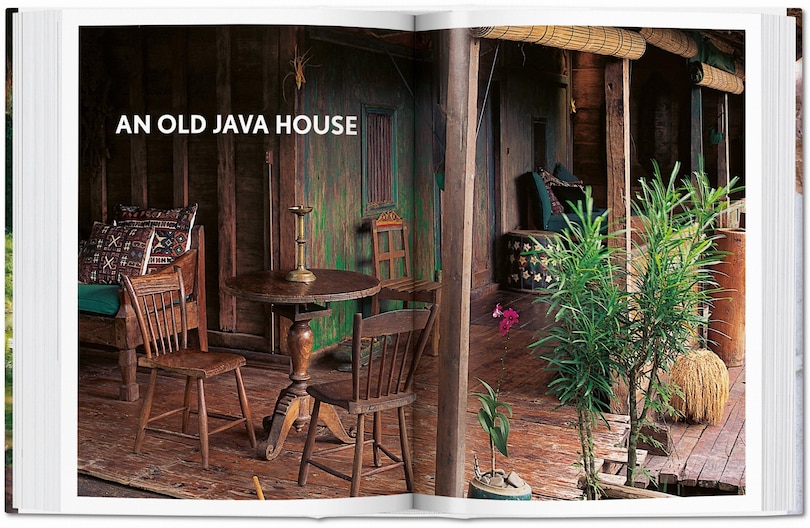 Sample content 2_Living in Bali. 45th Ed.