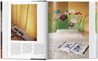 Sample content 4_Living in Japan. 45th Ed.