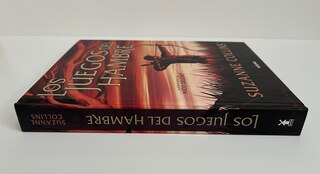 Aperçu du contenu 2_Los juegos del hambre (Edición ilustrada) / The Hunger Games (Illustrated Edition)