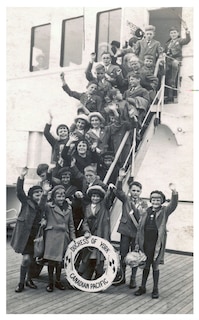 Aperçu du contenu 3_Marjorie Her War Years