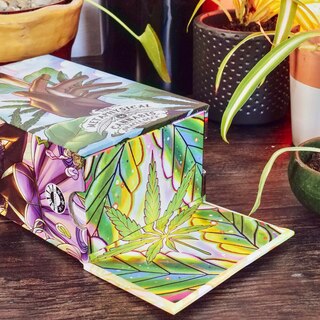 Sample content 3_METAPHYSICAL CANNABIS ORACLE DECK