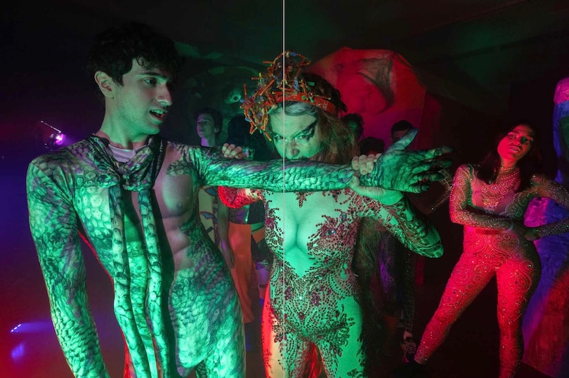 Sample content 4_Monster Chetwynd. The Trompe L&rsquo;Oeil Cleavage