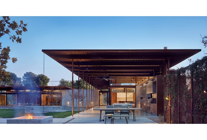 Sample content 4_New View