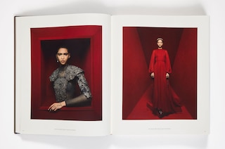 Sample content_Niedermair, Dior. Drawing, photography