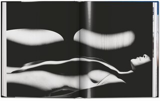 Sample content 5_Ralph Gibson. Nude