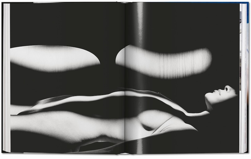 Sample content 5_Ralph Gibson. Nude