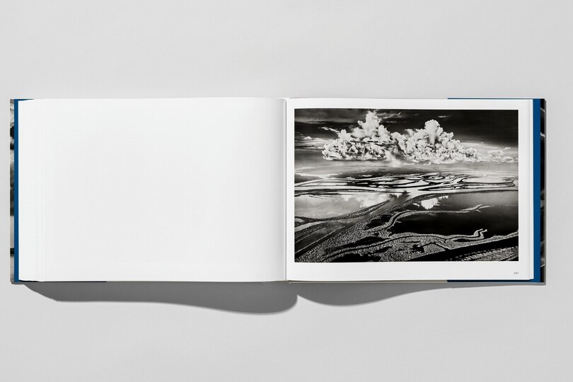 Sample content_Sebastião Salgado. Amazônia