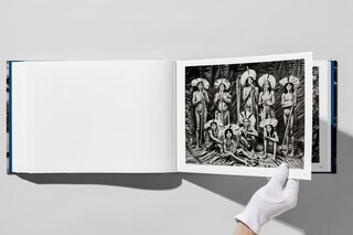 Sample content 3_Sebastião Salgado. Amazônia
