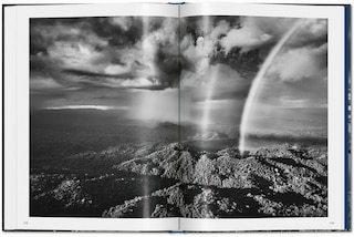 Sample content 2_Sebastião Salgado. Amazônia