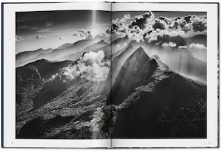 Sample content 4_Sebastião Salgado. Amazônia