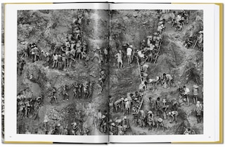 Aperçu du contenu 5_Sebastião Salgado. Gold