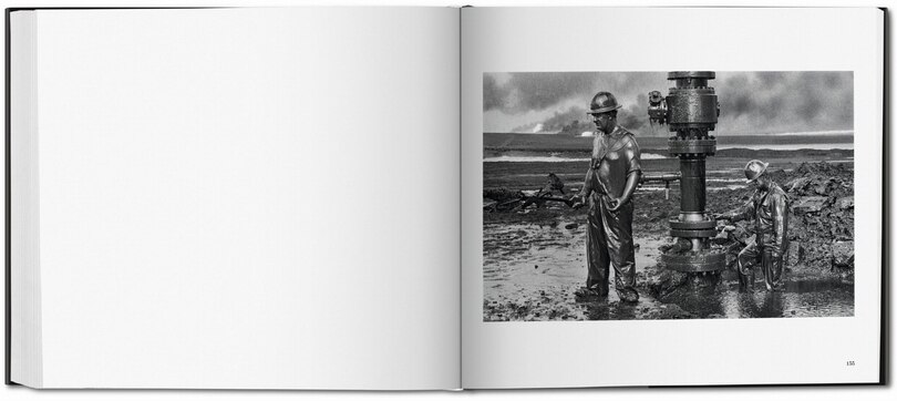 Sample content 5_Sebastião Salgado. Kuwait. A Desert On Fire