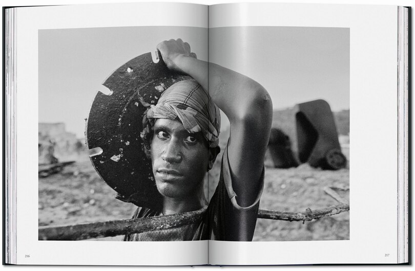 Sample content 4_Sebastião Salgado. La main de l'homme. Une archéologie de l'ère industrielle