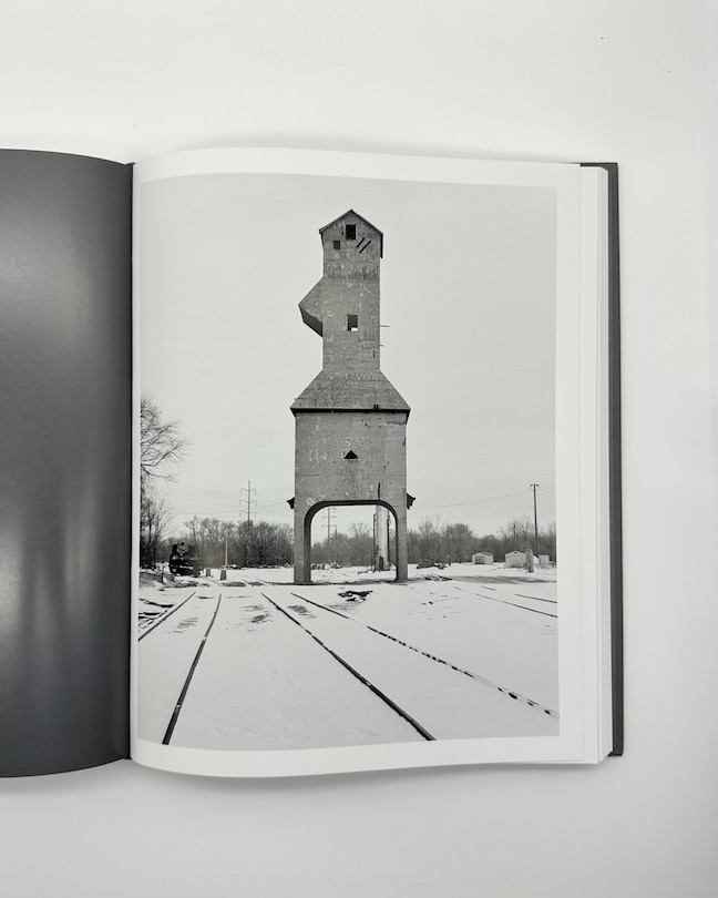 Aper&ccedil;u du contenu 2_Silent Monoliths