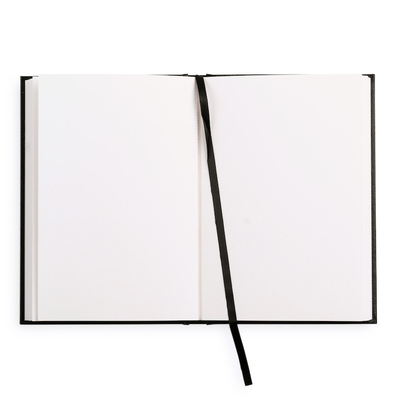 Sample content_Sketchbook (Basic Small Bound Black)