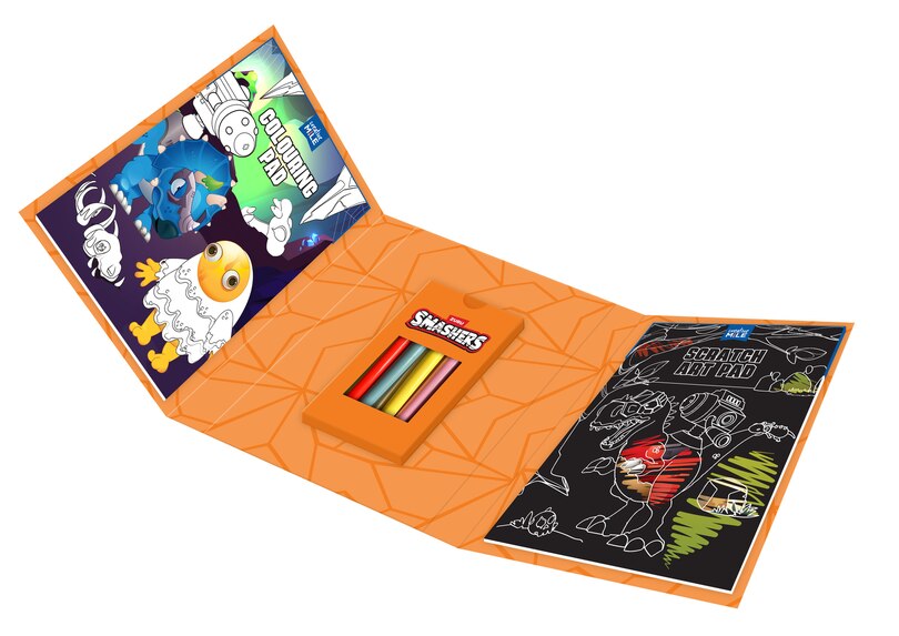 Aper&ccedil;u du contenu 3_Smashers Dino World Colour and Scratch Book