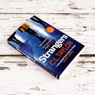 Aper&ccedil;u du contenu 3_Strangers