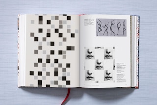 Aperçu du contenu_The Book of Printed Fabrics. From the 16th century until today