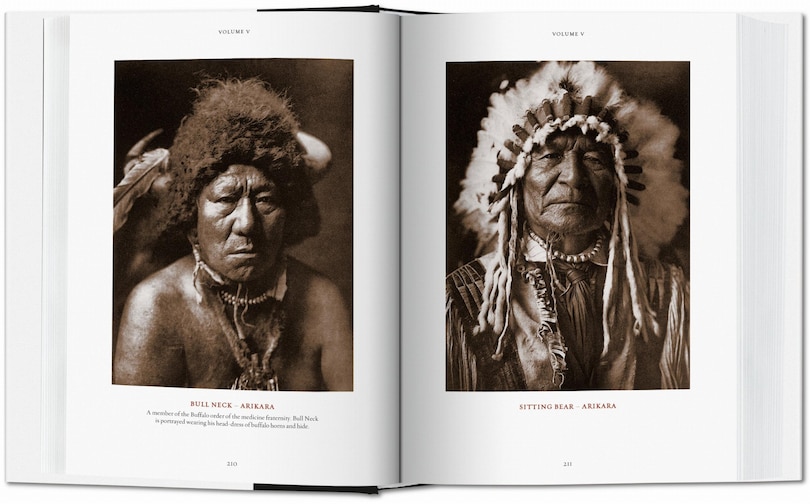 Aperçu du contenu 3_The North American Indian. The Complete Portfolios