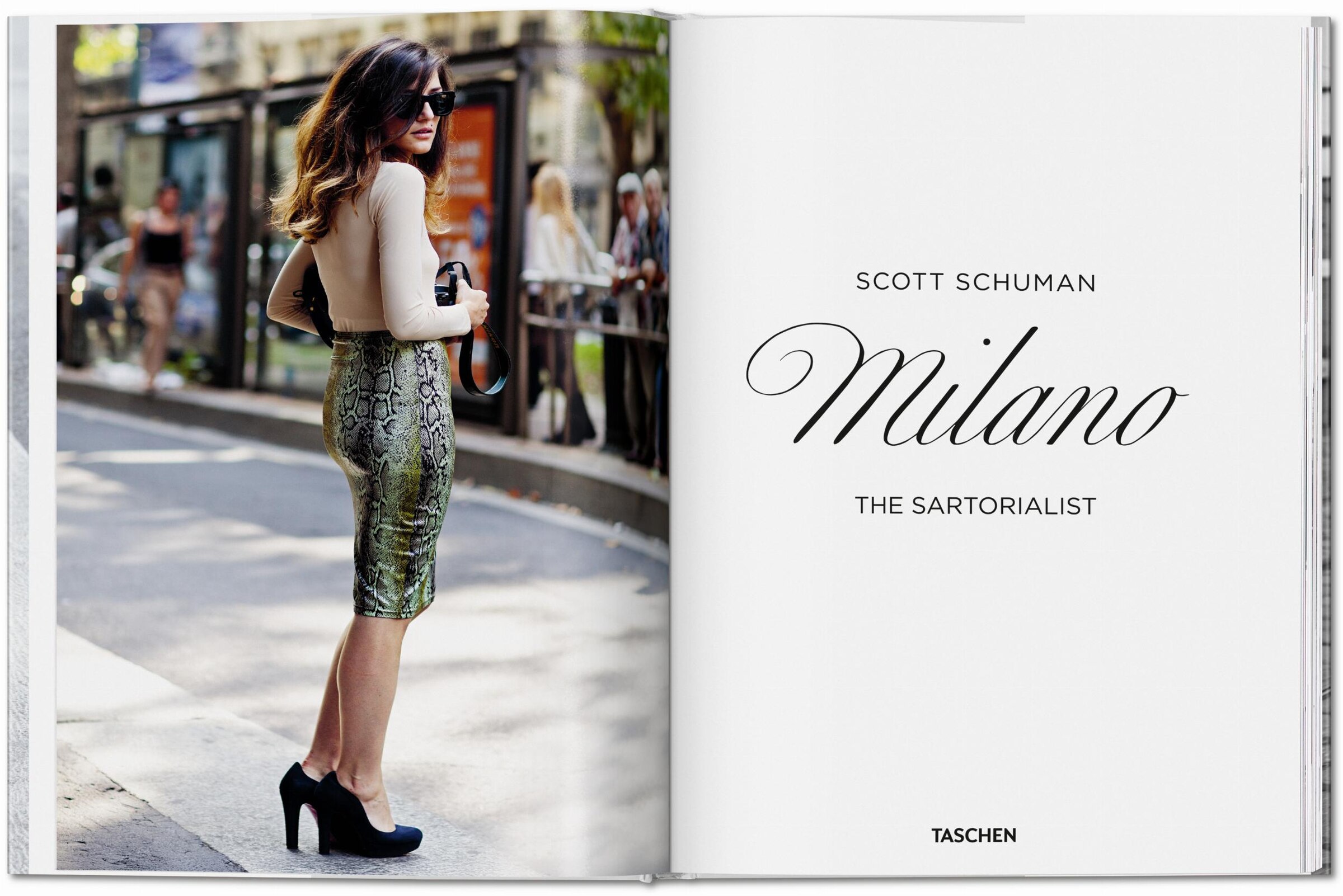 洋書 THE SARTORIALIST Scott Schuman The Sartorialist: X: Schuman, Scott: 9780143128052: Amazon.com: Books