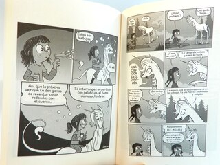 Sample content 3_Unicornios Contra Goblins / Unicorn Vs. Goblins