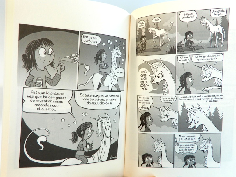 Sample content 3_Unicornios Contra Goblins / Unicorn Vs. Goblins