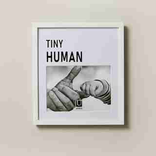 CADRE SENTIMENT - TINY HUMAN, 10 CM X 15 CM