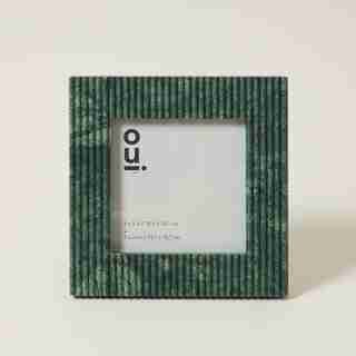 ANGULAR MARBLE FRAME GREEN 5 X 5