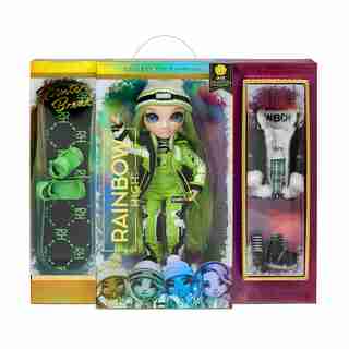 Winter Break Jade Hunter – Green Fashion Doll