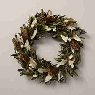 IVORY OLIVE LEAF WREATH