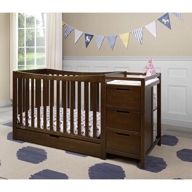 Lit De Bebe 4 En 1 Remi Avec Tiroir Et Table A Langer Attachee De Graco Espresso De Graco Articles Cadeau Www Chapters Indigo Ca